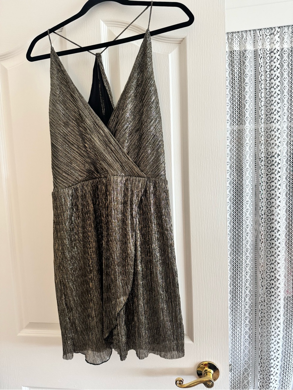 Express Metallic Gold Black Plissé Backless Mini Dress Size L